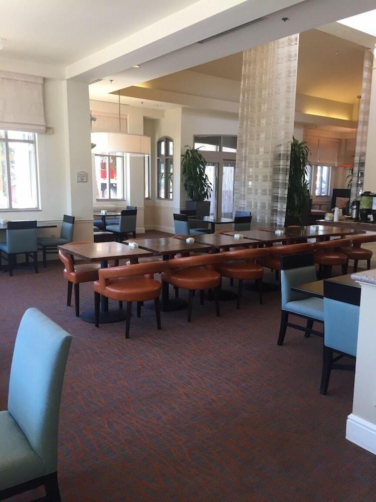 Hilton Garden Inn Palm Springs/Ранчо-Мірідж Екстер'єр фото