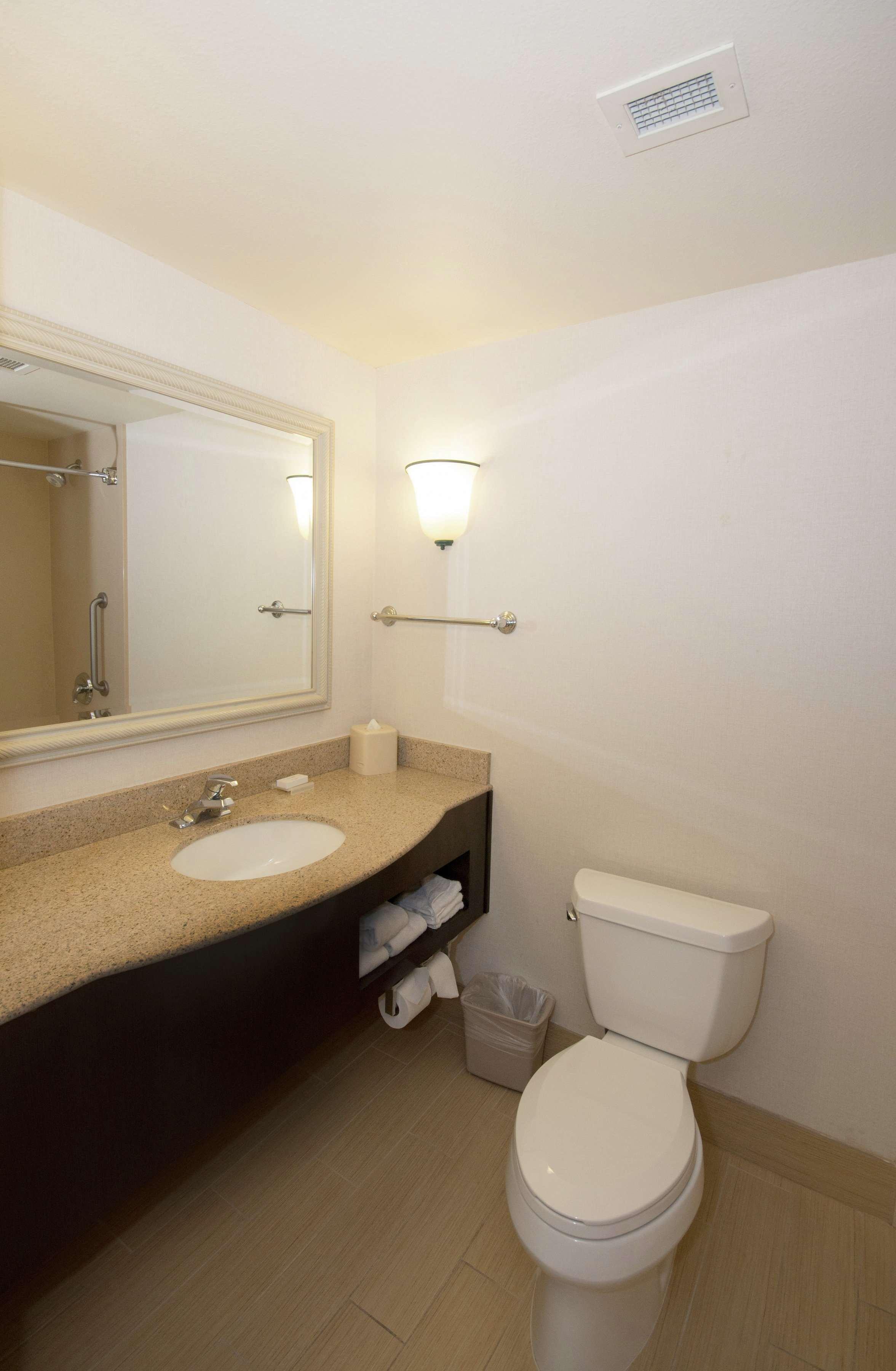 Hilton Garden Inn Palm Springs/Ранчо-Мірідж Екстер'єр фото