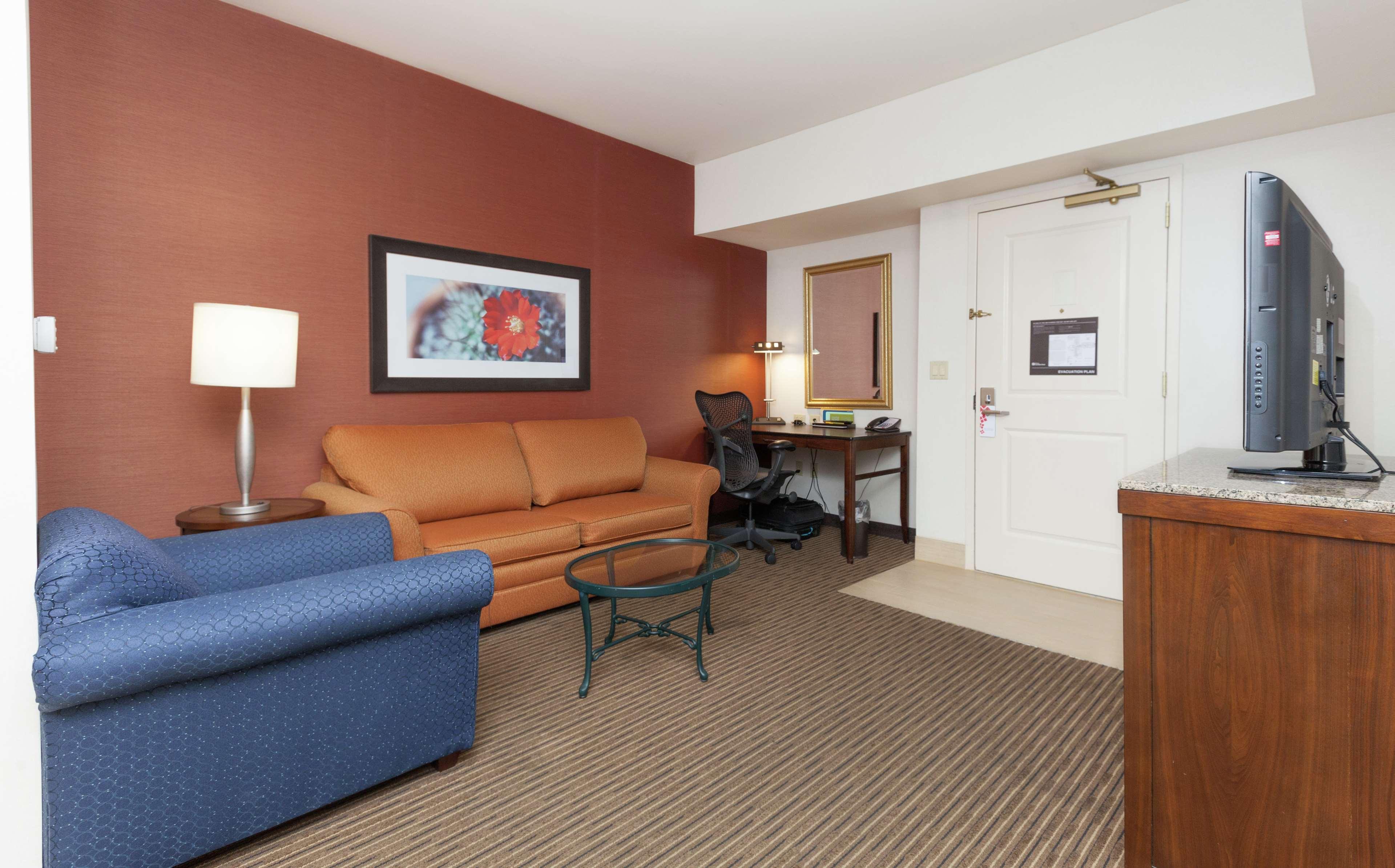 Hilton Garden Inn Palm Springs/Ранчо-Мірідж Екстер'єр фото
