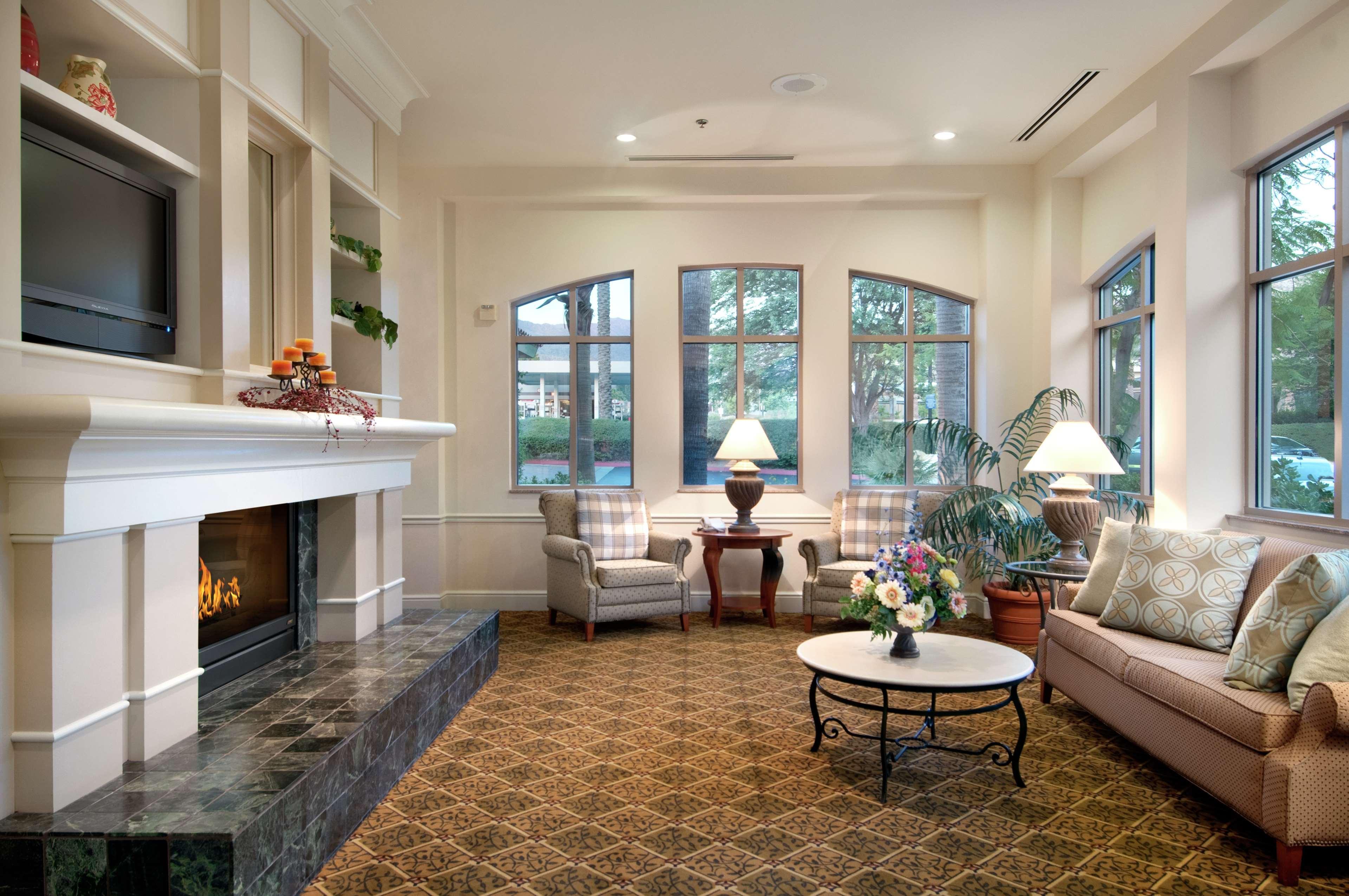 Hilton Garden Inn Palm Springs/Ранчо-Мірідж Екстер'єр фото
