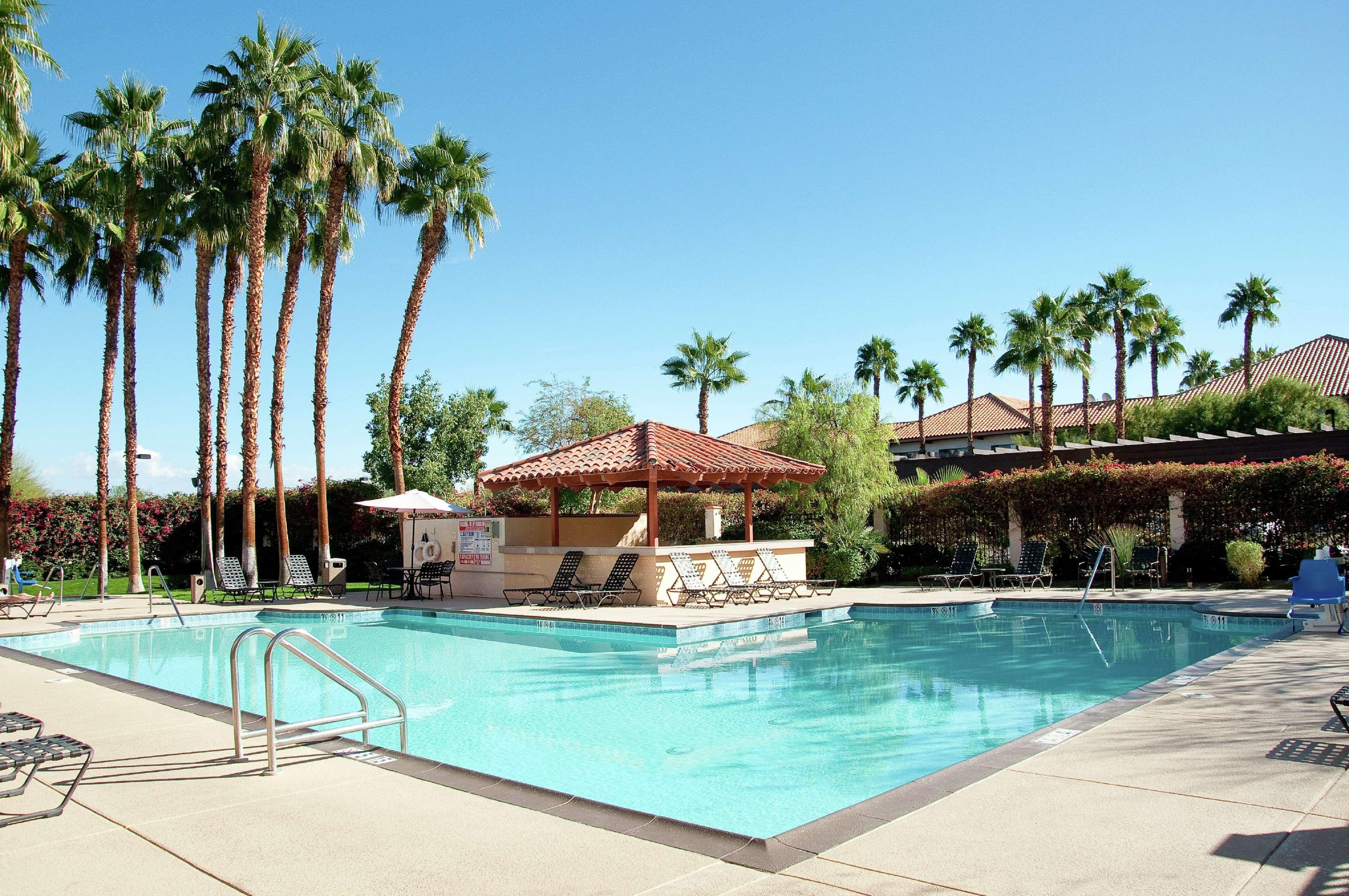 Hilton Garden Inn Palm Springs/Ранчо-Мірідж Екстер'єр фото