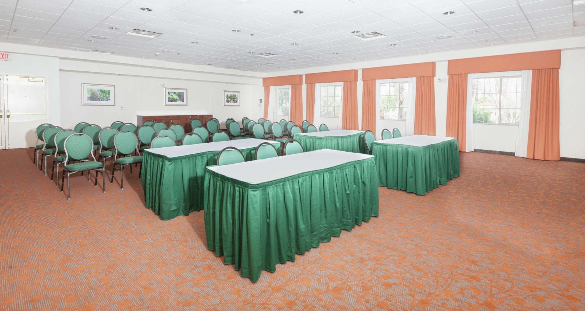 Hilton Garden Inn Palm Springs/Ранчо-Мірідж Екстер'єр фото